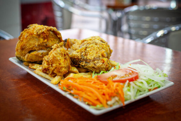 MENÚ POLLO FRITO + BEBIDA - Imagen 5